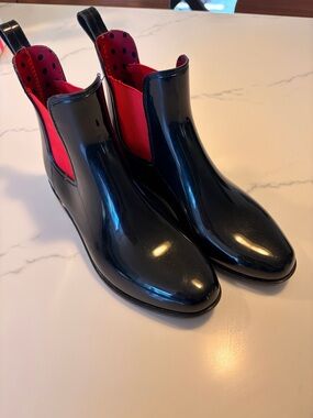 Lauren Ralph Lauren Tally short rain boots size 8